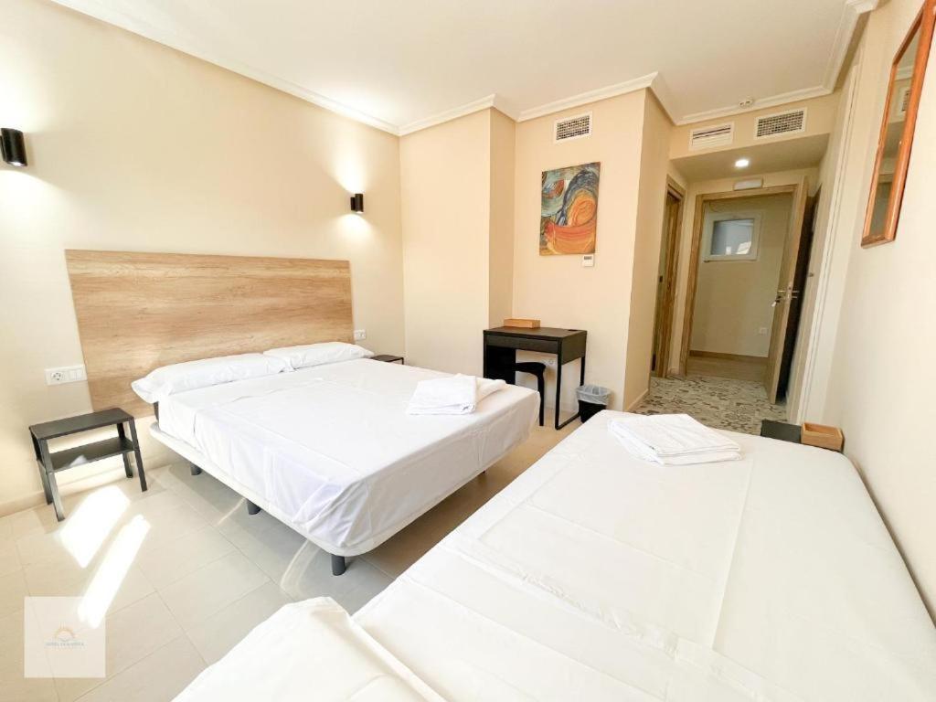 Hotel Marina Elche ลามารีนา ภายนอก รูปภาพ